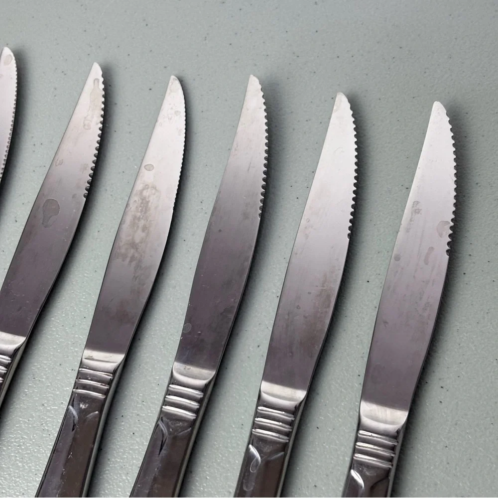 Oneida Lot of 6 Table Dinner Knives Stainless Steel New York